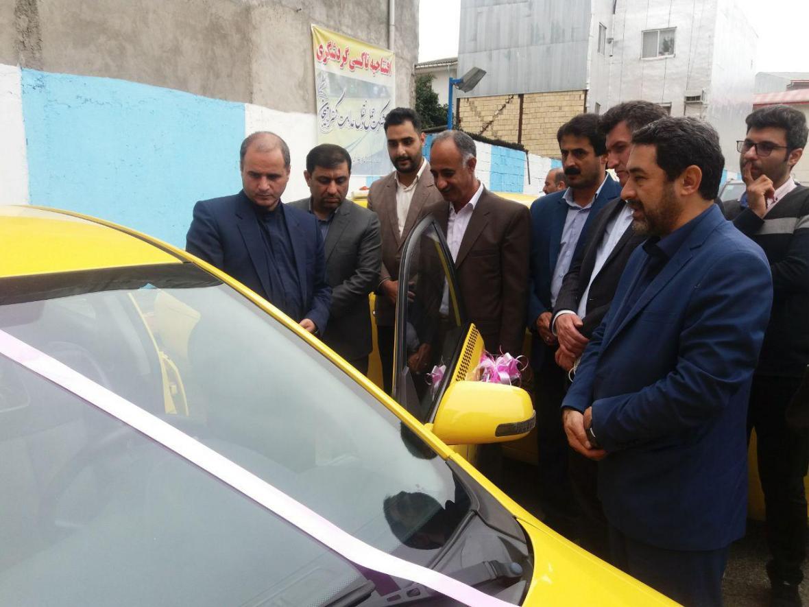 تاکسی گردشگری در شهرستان لاهیجان راه اندازی شد