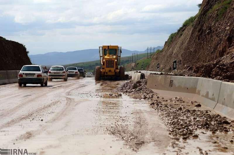 خبرنگاران راه ارتباطی 20 روستای سوادکوه بازگشائی شد خبرنگاران راه ارتباطی 20 روستای سوادکوه بازگشائی شد