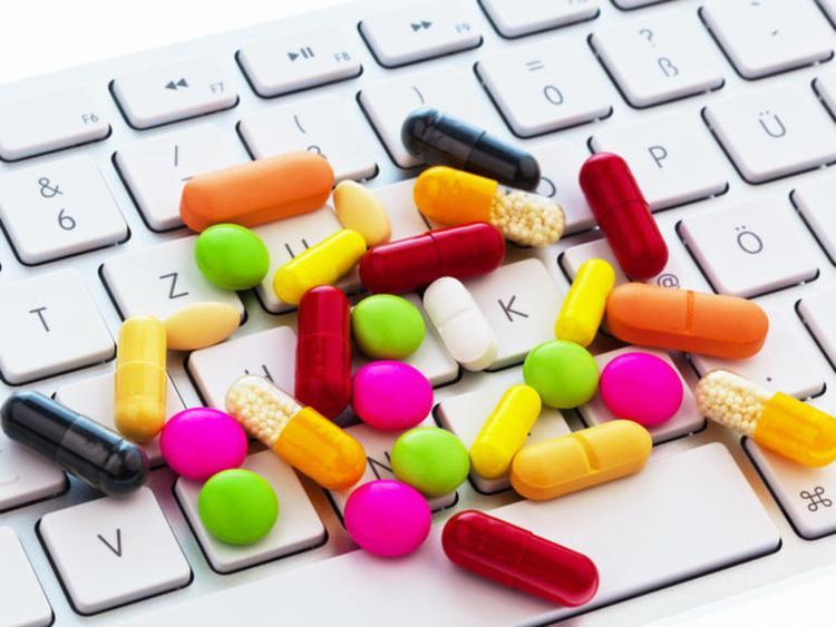 ممنوعیت تبلیغ و فروش اینترنتی دارو و مکمل ها ممنوعیت تبلیغ و فروش اینترنتی دارو و مکمل ها